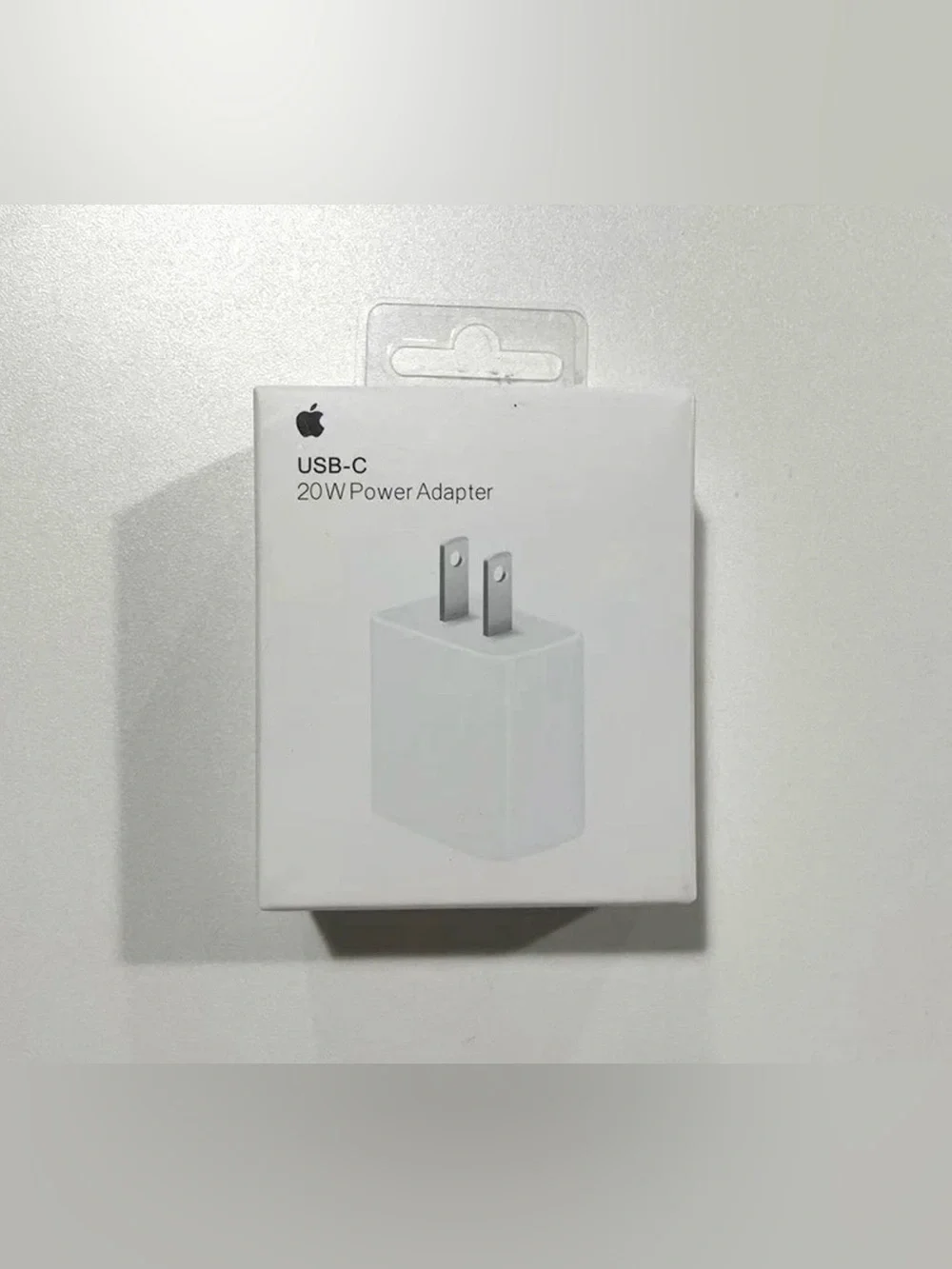 Apple USB-C 20W Power Adapter + USB-C to Lightning Cable - White